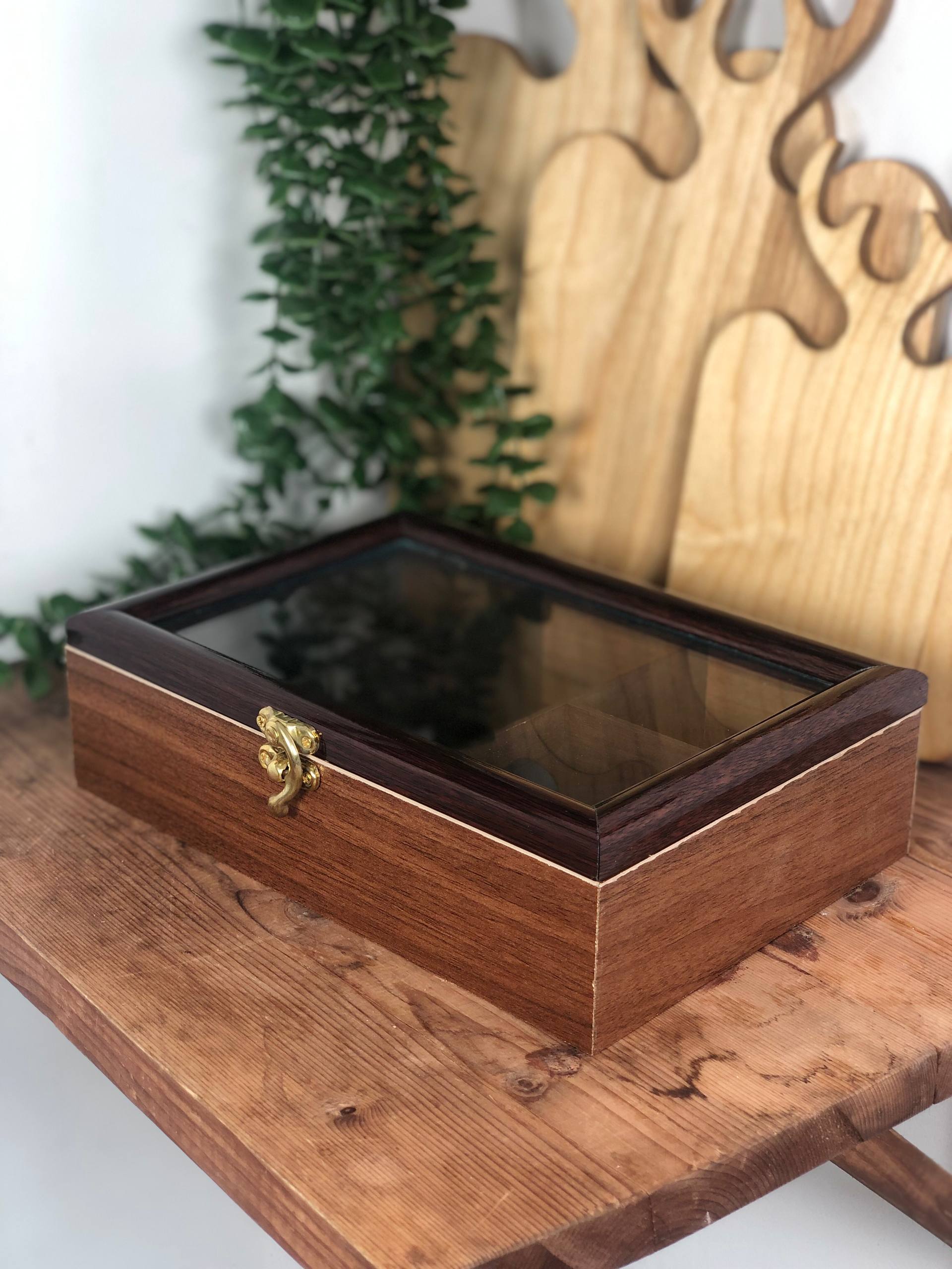 اردو خوری و رولت خوری  تیبگ 5 خونه چوبی 