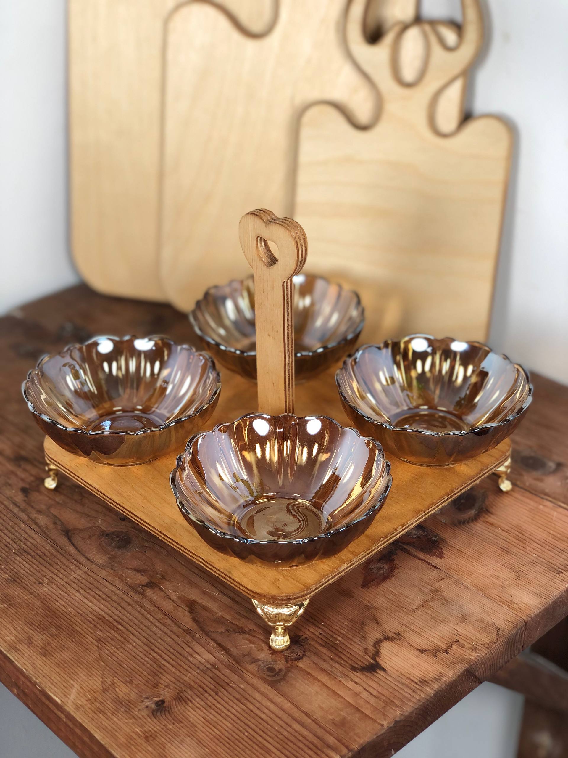 اردو خوری و رولت خوری  اردوخوری شیشه ای کف چوبی 